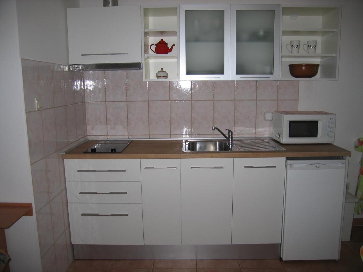 רוביני Studio Max With Parking מראה חיצוני תמונה